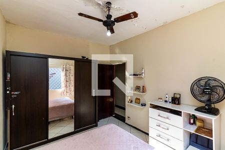 Casa à venda com 215m², 4 quartos e 3 vagas Casa à venda com 215m², 4 quartos e 3 vagasQuarto 3