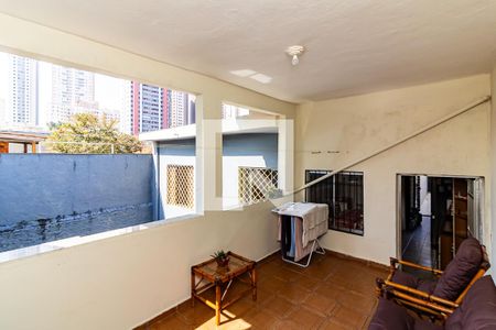 Casa à venda com 215m², 4 quartos e 3 vagas Casa à venda com 215m², 4 quartos e 3 vagasÁrea de Serviço