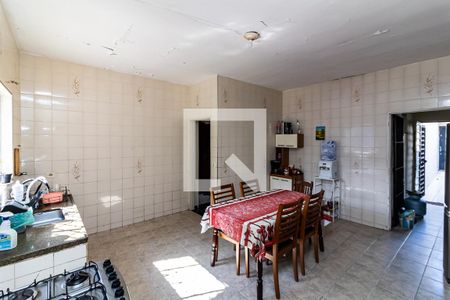 Casa à venda com 215m², 4 quartos e 3 vagas Casa à venda com 215m², 4 quartos e 3 vagasCozinha