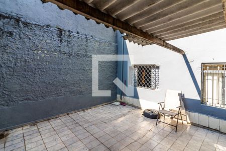 Casa à venda com 215m², 4 quartos e 3 vagas Casa à venda com 215m², 4 quartos e 3 vagasCasa 2 - Área de Serviço