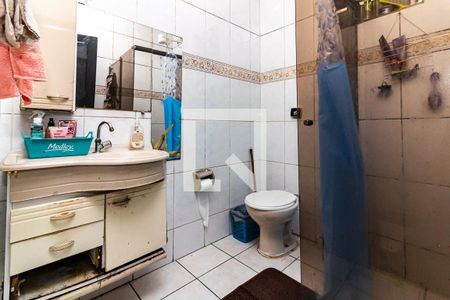 Casa à venda com 215m², 4 quartos e 3 vagas Casa à venda com 215m², 4 quartos e 3 vagasBanheiro Social