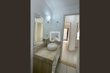 Apartamento para alugar com 110m², 3 quartos e 2 vagasBanheiro Corredor