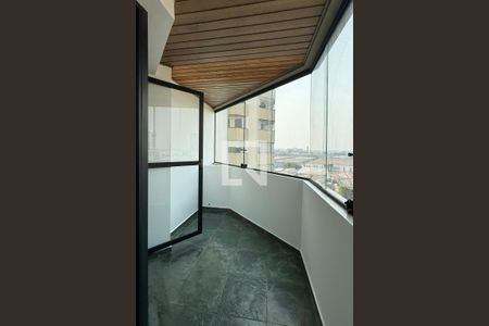 Apartamento para alugar com 110m², 3 quartos e 2 vagasSacada