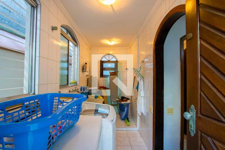 Casa à venda com 225m², 4 quartos e 2 vagasÁrea de serviço