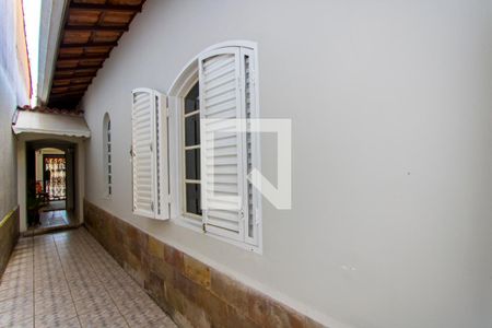 Casa à venda com 225m², 4 quartos e 2 vagasCorredor - Externo