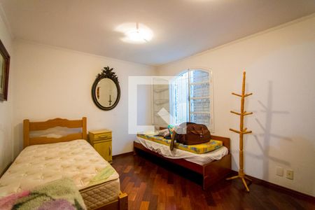 Casa à venda com 225m², 4 quartos e 2 vagasQuarto 3