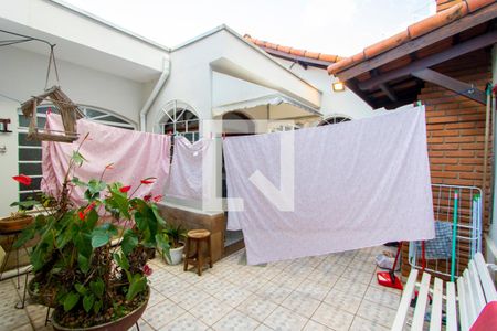 Casa à venda com 225m², 4 quartos e 2 vagasChurrasqueira