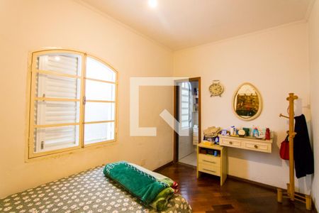 Casa à venda com 225m², 4 quartos e 2 vagasQuarto 1 - Suíte