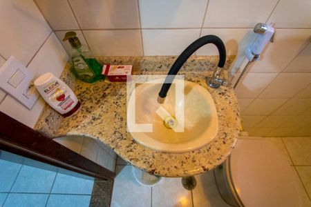 Casa à venda com 225m², 4 quartos e 2 vagasBanheiro social