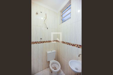 Casa para alugar com 90m², 2 quartos e sem vaga Casa para alugar com 90m², 2 quartos e sem vagaBanheiro Suíte