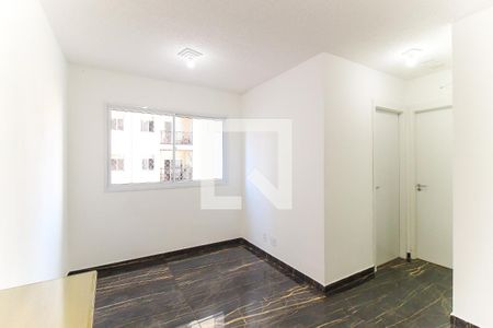 Sala de apartamento para alugar com 2 quartos, 42m² em Vila Taquari, São Paulo