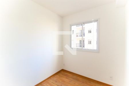Quarto 1 de apartamento para alugar com 2 quartos, 42m² em Vila Taquari, São Paulo