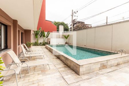 Apartamento à venda com 26m², 1 quarto e sem vaga Apartamento à venda com 26m², 1 quarto e sem vagaÁrea Comum - Piscinas