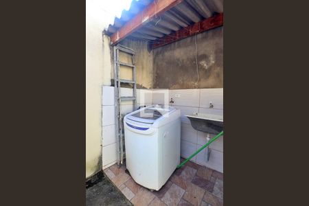 Casa para alugar com 38m², 1 quarto e 1 vagaÁrea de Serviço