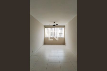 Sala de apartamento para alugar com 2 quartos, 70m² em Icaraí, Niterói