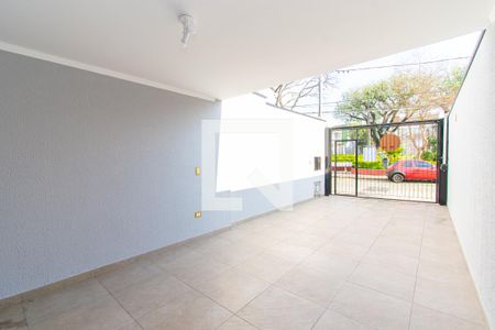 Casa de condomínio para alugar com 150m², 3 quartos e 2 vagas Casa de condomínio para alugar com 150m², 3 quartos e 2 vagasGaragem