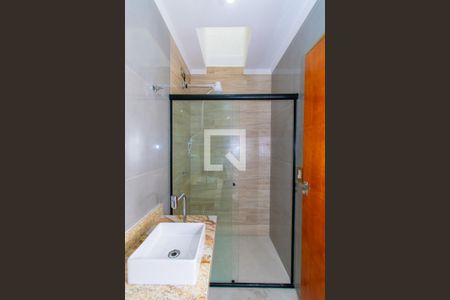 Casa de condomínio para alugar com 150m², 3 quartos e 2 vagas Casa de condomínio para alugar com 150m², 3 quartos e 2 vagasBanheiro da Suíte 2