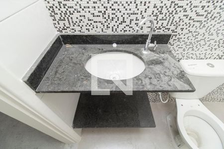 Apartamento para alugar com 60m², 2 quartos e sem vaga Detalhe do Banheiro