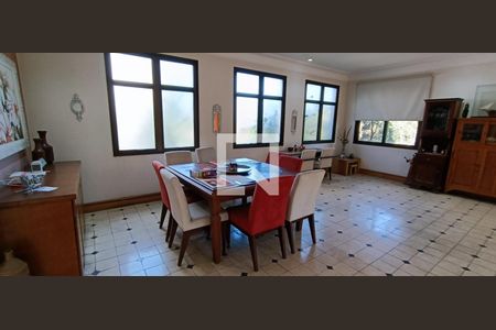 Sala de casa de condomínio à venda com 3 quartos, 684m² em Vila Progredior, São Paulo