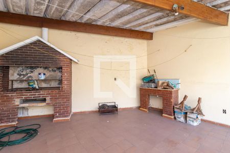 Casa à venda com 295m², 4 quartos e 4 vagas Casa à venda com 295m², 4 quartos e 4 vagasÁrea de Lazer