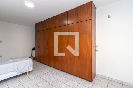 Casa à venda com 295m², 4 quartos e 4 vagas Casa à venda com 295m², 4 quartos e 4 vagasSuíte 1