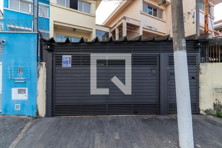 Casa à venda com 295m², 4 quartos e 4 vagas Casa à venda com 295m², 4 quartos e 4 vagasFachada