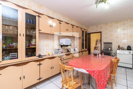 Casa à venda com 295m², 4 quartos e 4 vagas Casa à venda com 295m², 4 quartos e 4 vagasCozinha