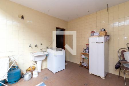 Casa à venda com 295m², 4 quartos e 4 vagas Casa à venda com 295m², 4 quartos e 4 vagasÁrea de Serviço