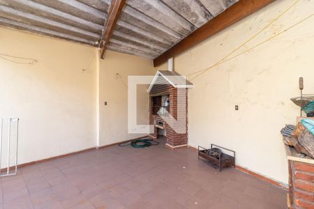 Casa à venda com 295m², 4 quartos e 4 vagas Casa à venda com 295m², 4 quartos e 4 vagasÁrea de Lazer