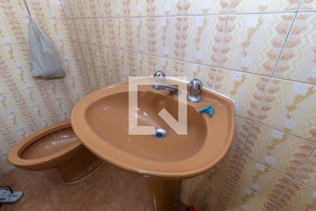 Casa à venda com 295m², 4 quartos e 4 vagas Casa à venda com 295m², 4 quartos e 4 vagasBanheiro da Suíte 2