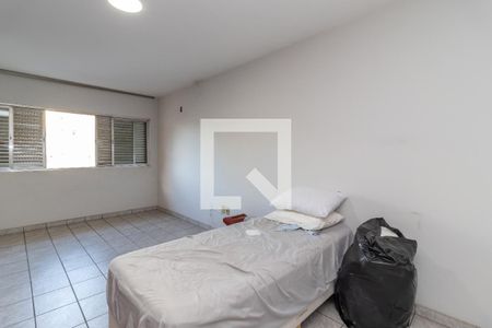 Casa à venda com 295m², 4 quartos e 4 vagas Casa à venda com 295m², 4 quartos e 4 vagasSuíte 1