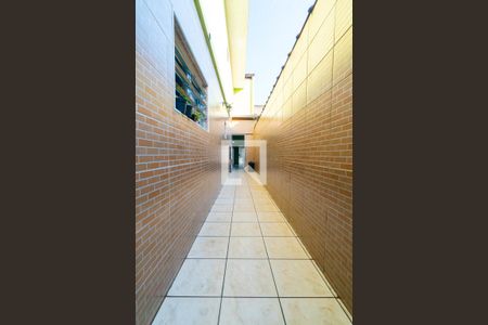 Casa à venda com 140m², 4 quartos e 2 vagasCorredor Lateral