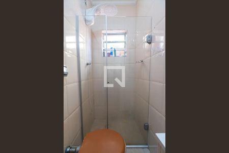 Casa à venda com 140m², 4 quartos e 2 vagasEdícula - Banheiro Detalhe