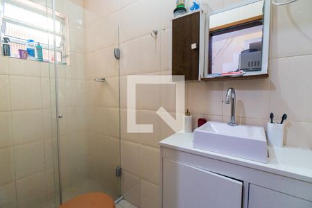 Casa à venda com 140m², 4 quartos e 2 vagasEdícula - Banheiro
