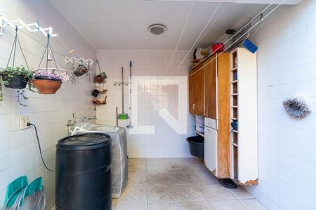 Casa à venda com 140m², 4 quartos e 2 vagasÁrea de Serviço