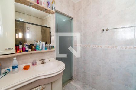 Casa à venda com 140m², 4 quartos e 2 vagasBanheiro da Suíte