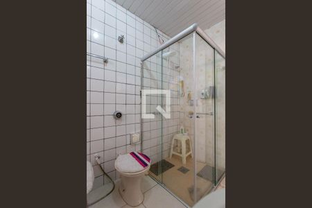 Banheiro de casa à venda com 2 quartos, 200m² em Rio Branco, Belo Horizonte