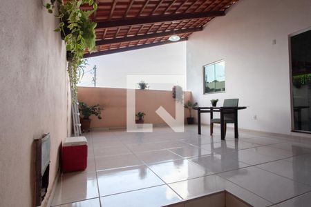 Varanda da Sala de casa à venda com 2 quartos, 360m² em Letícia, Belo Horizonte