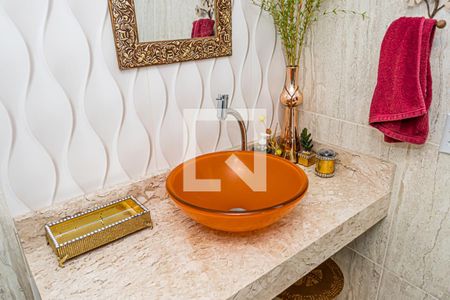 Banheiro de casa para alugar com 1 quarto, 32m² em Vila America, São Paulo