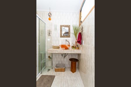 Banheiro de casa para alugar com 1 quarto, 30m² em Vila America, São Paulo