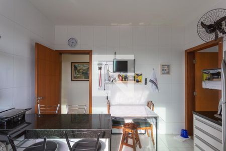 Casa à venda com 223m², 3 quartos e 2 vagasCozinha