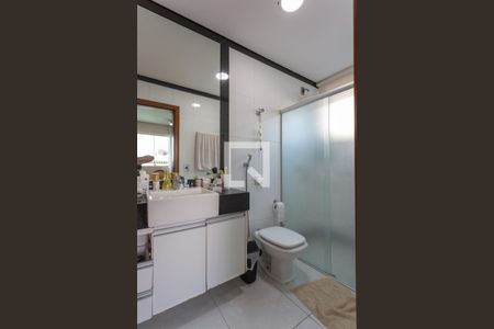 Casa à venda com 223m², 3 quartos e 2 vagasBanheiro da Suíte