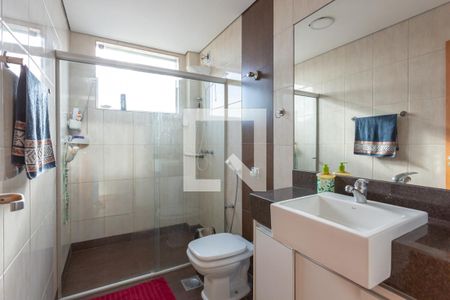 Casa à venda com 223m², 3 quartos e 2 vagasBanheiro