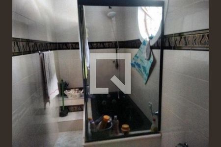 Casa à venda com 3 quartos, 220m² em Vila Ipiranga, Porto Alegre