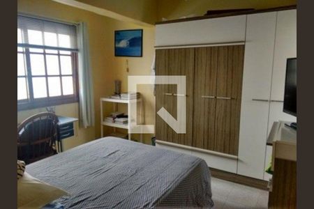 Casa à venda com 3 quartos, 220m² em Vila Ipiranga, Porto Alegre