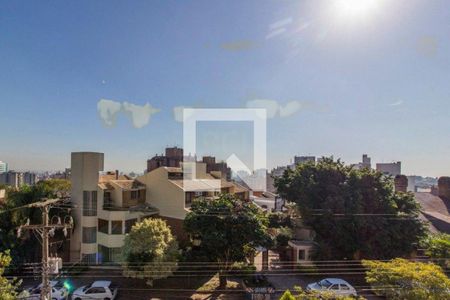 Casa à venda com 3 quartos, 300m² em Chácara das Pedras, Porto Alegre