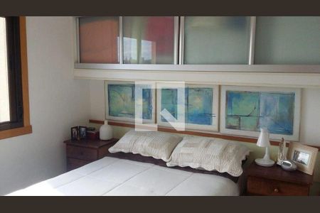 Apartamento à venda com 3 quartos, 90m² em Passo da Areia, Porto Alegre