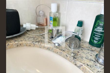 Apartamento à venda com 132m², 4 quartos e 2 vagasBanheiro da Suíte 2