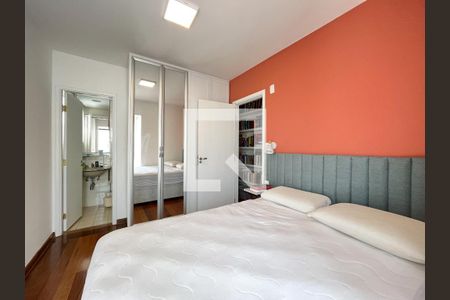 Apartamento à venda com 132m², 4 quartos e 2 vagasSuite 2