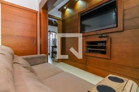Casa à venda com 3 quartos, 131m² em Petrópolis, Porto Alegre